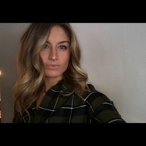 Meet your Posher, Nikki